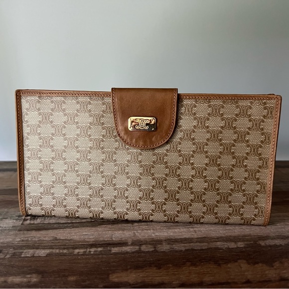 Celine Triomphe Leather Wallet - Picture 1 of 5
